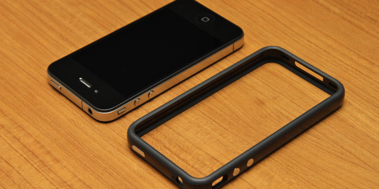 Apple Bakal Rilis Lagi “Bumper Case” Ikonik, Khusus untuk iPhone 17 Air yang Super Tipis!