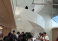 Rahasia AI Honor Meledak di Toko Pintar Shenzhen!