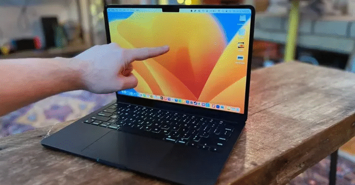 MacBook Pro 2026: Sentuh Aja Langsung!