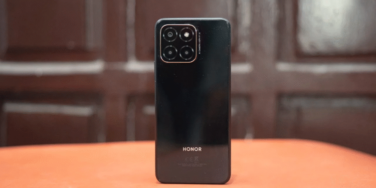 HP Tangguh Ini Dijual Murah, Bisa Tahan Apa Aja?