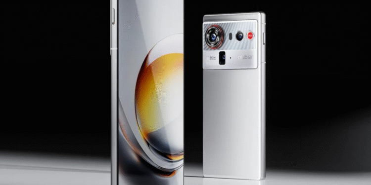 ZTE Nubia Z80 Ultra Meluncur Global
