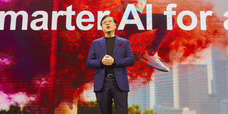 CEO Lenovo Soroti Potensi Indonesia, Investasi di Bidang AI Terbuka Lebar