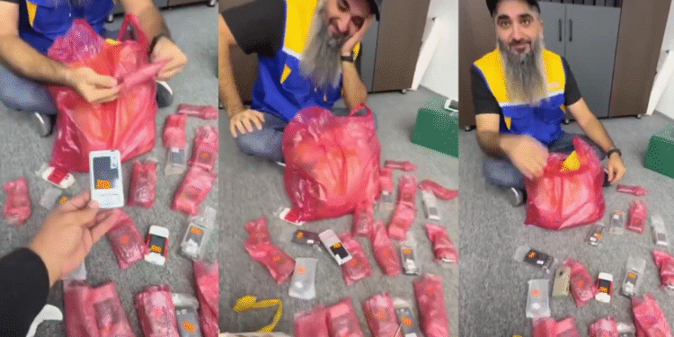 Tertahan 16 Tahun, Paket Ponsel Era Nokia Akhirnya Sampai ke Tangan Pembeli