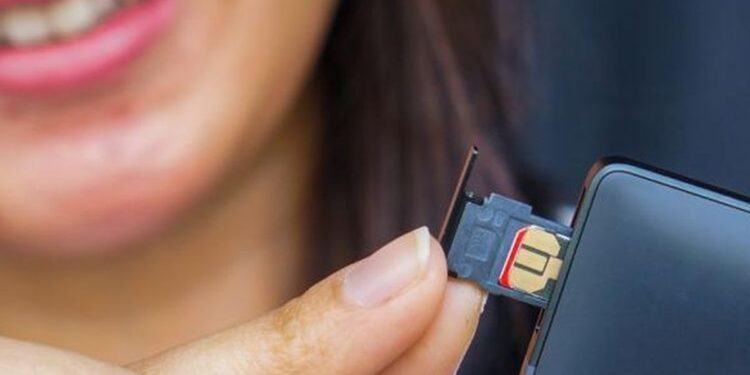 Langkah Tegas Atasi Penipuan, Pemerintah Wajibkan Verifikasi Wajah dan Batasi Jumlah Kartu SIM