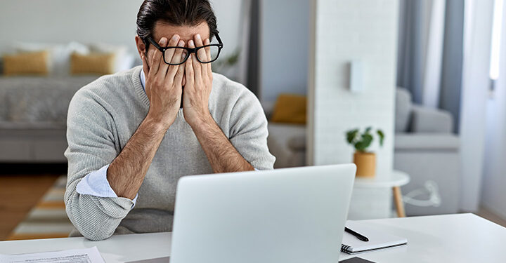Jangan Biarkan Layar Merusak Mata Anda! Begini Cara Mencegah Computer Vision Syndrome