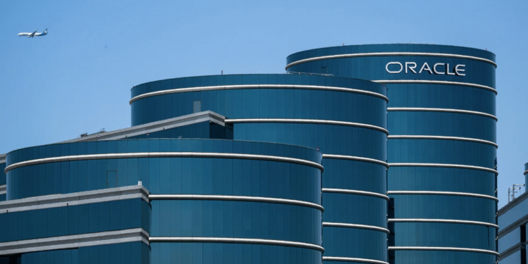 Oracle Kurangi Karyawan Gegara AI: Begini Penjelasan Resmi Perusahaan