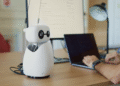 Hugging Face Luncurkan Platform Aplikasi Robot untuk Pengguna Awam