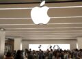 Apple Naikkan Harga MacBook dan iPad, Kekhawatiran Pelemahan Permintaan Tekan Saham Hingga 5,3 Persen