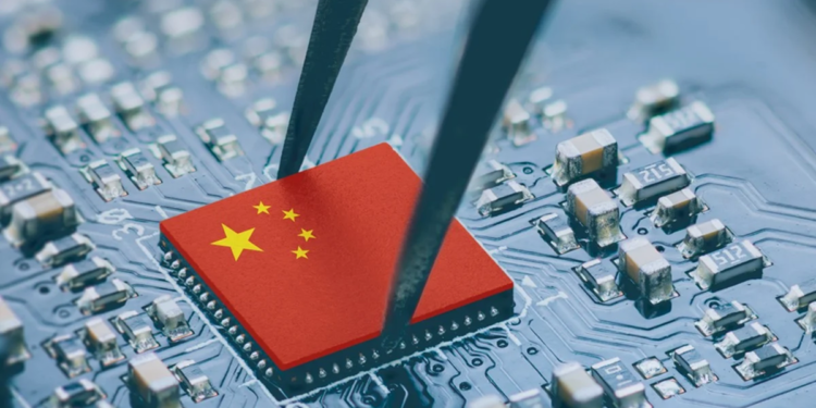 China Mulai Uji Coba Chip AI Berbasis Fotonik Pengganti Listrik