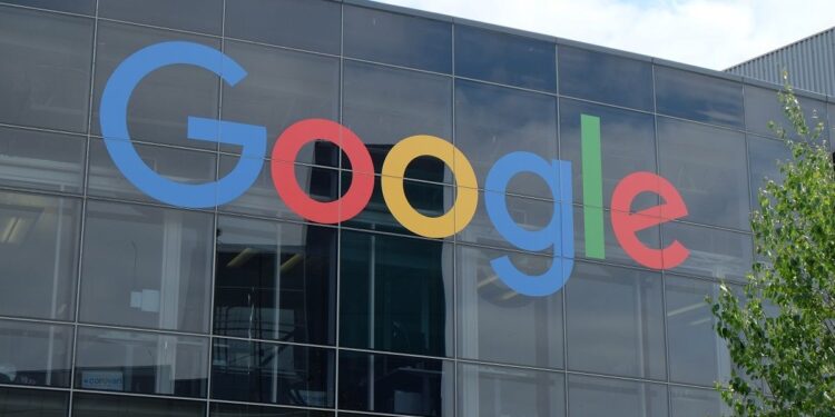 Google Kunci Kontrak PLTS Raksasa 1,6 GW untuk Hadapi Lonjakan Konsumsi Listrik AI