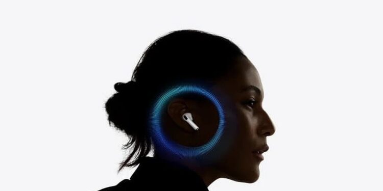 Apple Kaji Ulang Peluncuran AirPods Berkamera karena Isu Privasi dan Keterbatasan Chip