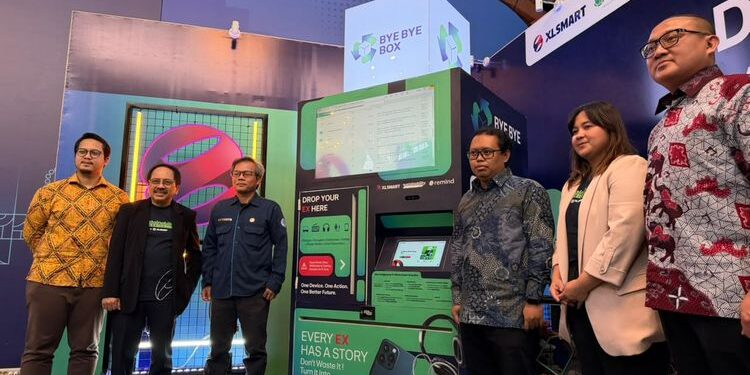 Solusi Limbah Gadget: Tukar Sampah Elektronik Jadi Bonus Kuota XL, Axis, dan Smartfren