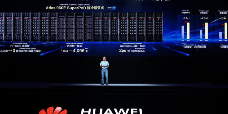 Infrastruktur NPO Pertama di Dunia, Huawei Atlas 960E SuperPoD Siap Perkuat Ekosistem AI