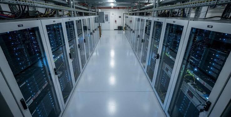 Di Balik Laju Teknologi AI: Konsumsi Air Data Center Memicu Kekhawatiran Global