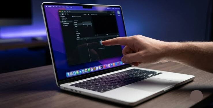 MacBook Pro Layar Sentuh Perdana Dikabarkan Usung Chip M5 dan Bodi Lebih Tipis