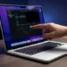MacBook Pro Layar Sentuh Perdana Dikabarkan Usung Chip M5 dan Bodi Lebih Tipis